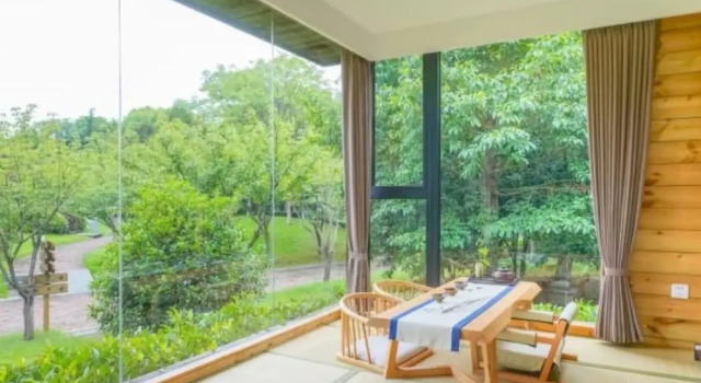 Grand huone Phoenix Hotspring Resort