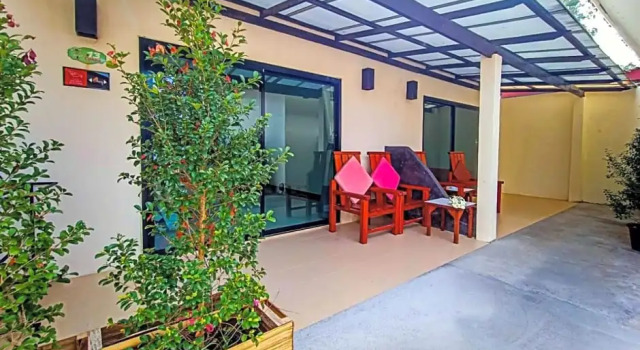 Семейный номер Standard с частичным видом на море Golden Bay Cottage