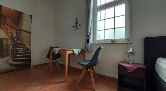 Leipzig Ferienwohnung in ruhiger Lage, Забронировать Отель  