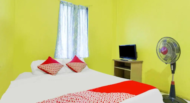 Номер Economy Hotel O Emes Jaya HomestayNearSamsung Electronic Indonesia PT