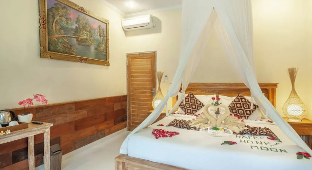 Люкс Executive c 1 комнатой с видом на бассейн Abhirama Villas and Spa