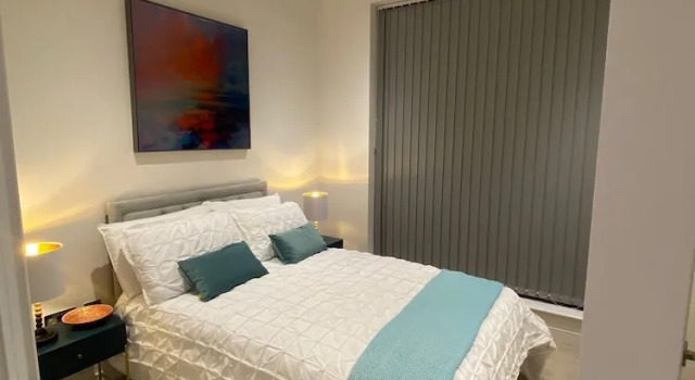 Marvelous 3 Bed Penthouse in Kewbridge