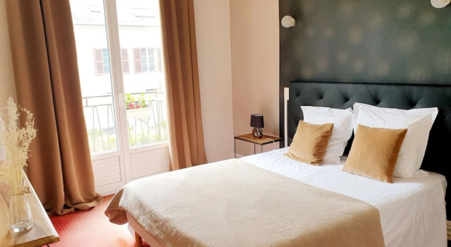 Номер Comfort Logis Hôtel Saint Cyr