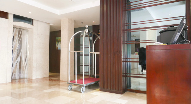 New Century Manju Hotel Shanghai Railway Station, Varaa Hotelli Jing'an 