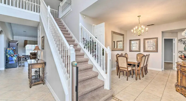 Spacious Family Home w/ Pool - 3 Mi to Disney, Rezerwuj Dom wakacyjny Orlando Kissimmee