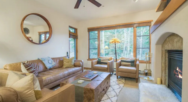 Номер Standard Prime Location, Steps from the Ski Lift - 2 Bedroom Condo in Arrowhead Village 2 Condo