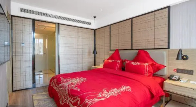 Люкс Echarm Hotel Zibo Gaoqing Zhongcheng Inernational