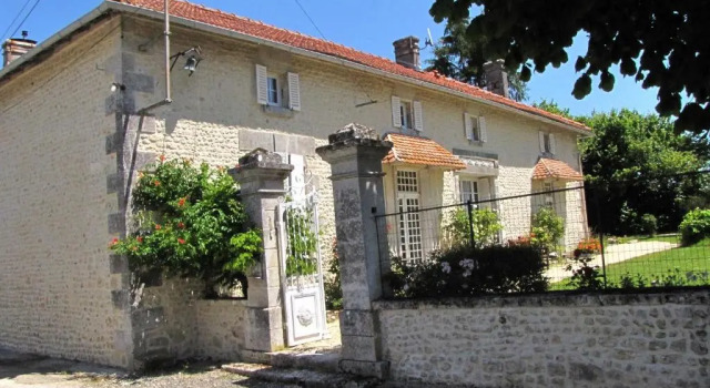 Le Chemin, Rezervovat Hotel Challignac Charente