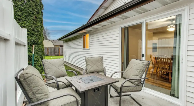 Коттедж Updated Duplex Home < 1 Mi to Downtown Enumclaw!