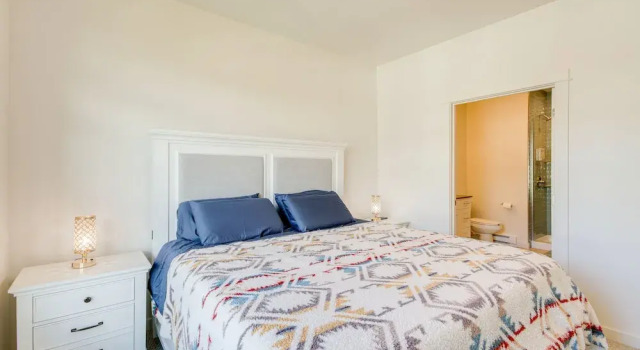 Апартаменты с 3 комнатами с балконом Modern Livingston Condo Near Yellowstone River!
