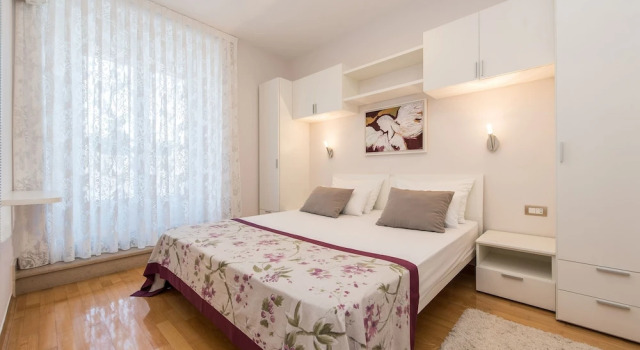 Apartments Dyana