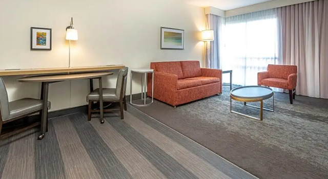 Люкс Holiday Inn & Suites Memphis - Wolfchase Galleria by IHG
