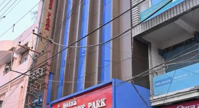 Stone Park Radha Devi Ln