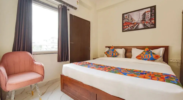 Номер Deluxe Fabhotel Yuvraj Inn