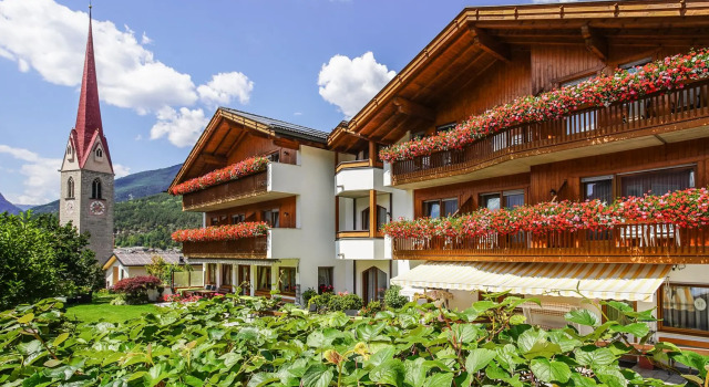Aparthotel Laurena