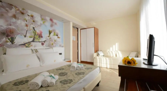 Трёхместный номер Standard с балконом Hotel Porta Rosa