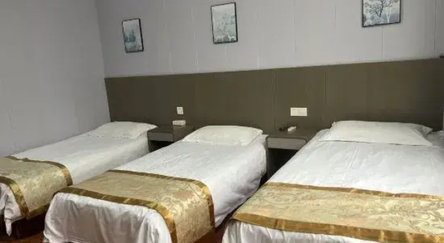Shanghai Fengxiang Business Hotel, Varaa Hotelli Fengxian Shanghai