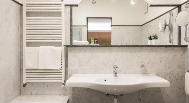 Двухместный номер Standard с балконом и с видом на озеро Hotel Haus am Hang