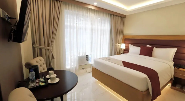 Monaco Hotel, Rezervovat Hotel Wellness hotely v Taytay, SPA