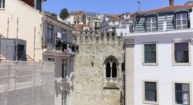 Alfama Golden View by Homing