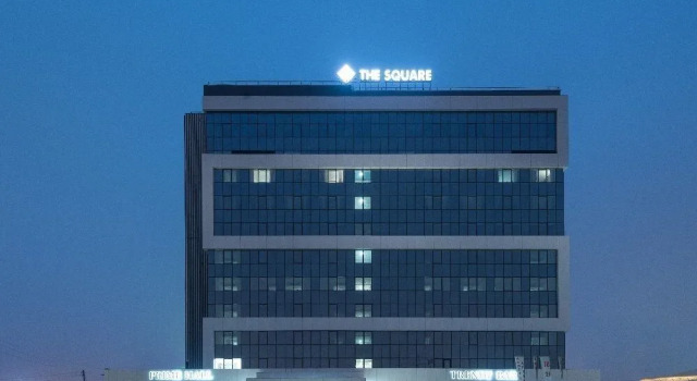 Отель The Square
