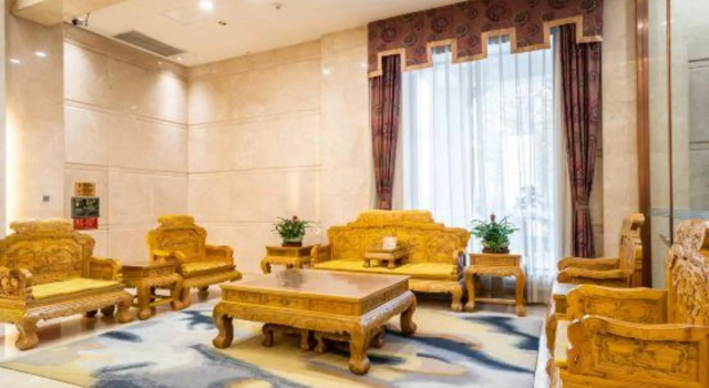 Hongrun Huaxia Hotel, Rezervovat Hotel Čeng-čou Henan