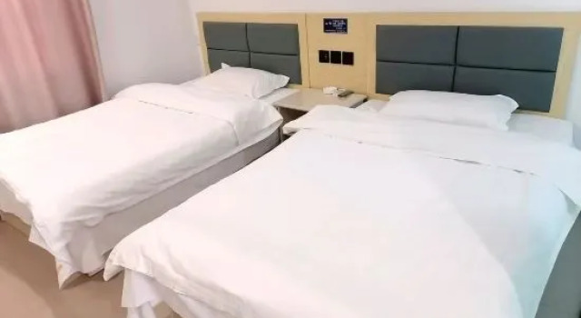 Номер Economy Yijia Hotel