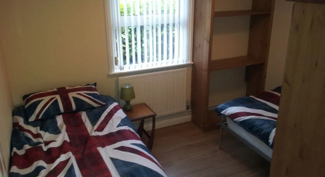 Hitchin Station Bungalow, Rezervați Hotel Hitchin Hertfordshire