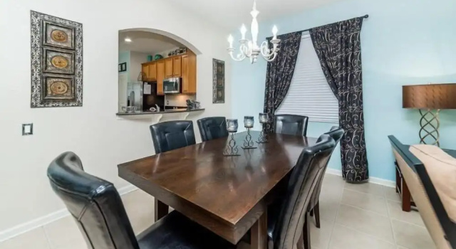 Stunning 6 Bedroom 4 Bath Pool Home in Windsor Hills Resort, Book Ferieresort Hoteller i Four Corners med pool, Swimmingpool