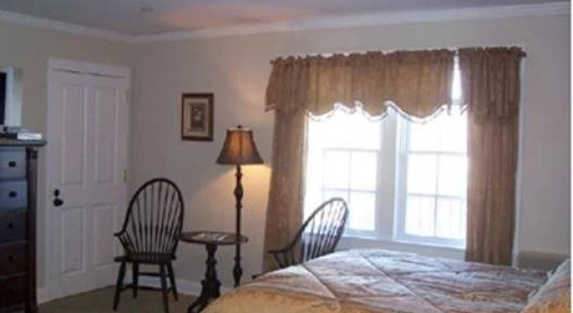 Townsend Manor Inn, Book Hotel Southold North Fork, nær Norman E. Klipp Marine Park