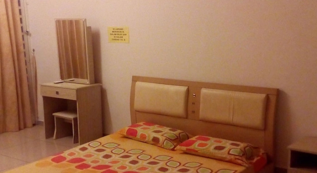 Коттедж Elessandra 3 Storey 5 Rooms