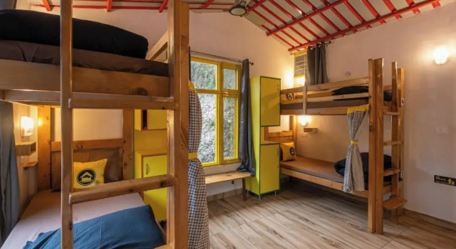 Кровать в общем номере (женский номер) The Hosteller Mussoorie By the Streamside, Kempty