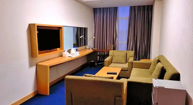 Люкс Holiday Inn Express Zhengzhou Airport by IHG