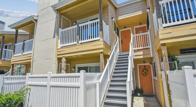 Bougie Beach Bungalow by Ryson Vacation Rentals