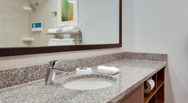 Номер Superior Drury Inn & Suites Columbia Stadium Boulevard