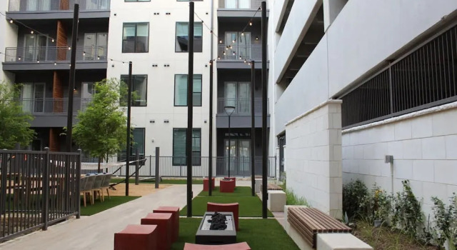 12 Min to Downtown Pool Balcony Free Parking, 予約 アパートメント オースティン Greater Austin