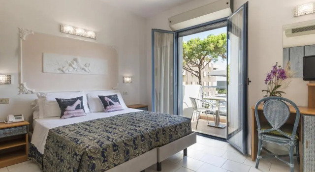 Номер Comfort Royal Boutique Hotel NUOVA GESTIONE