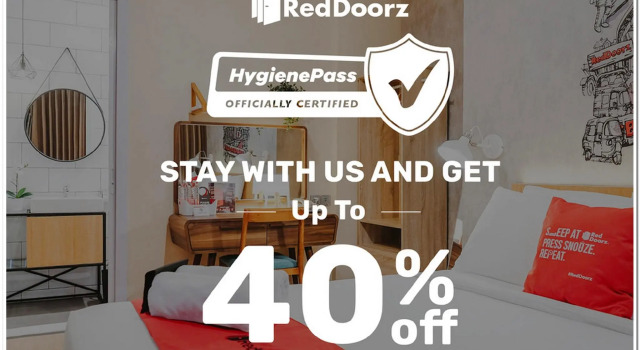 Postel ve společném pokoji RedDoorz @ Surapati