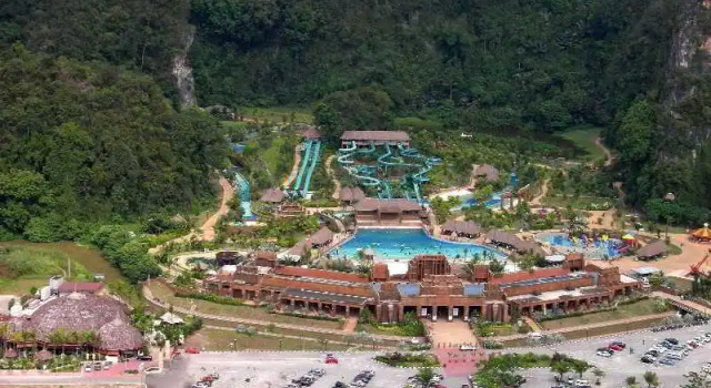 Lost World of Tambun, Rezervovat Hotel Hotely v Tambun s parkováním, Parkování