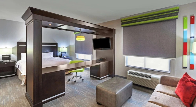 Трёхместный люкс Hampton Inn & Suites Houston/League City