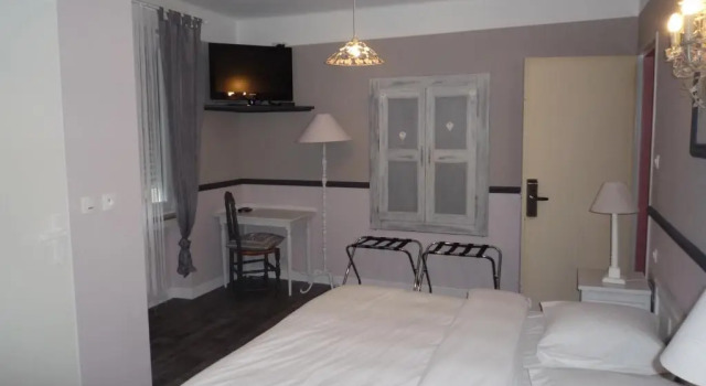 Трёхместный номер Superior Hotel Du Centre