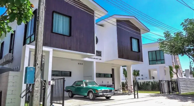 Happy Family Villa