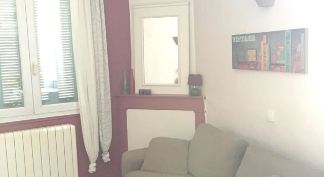 Studio in Toulon, With Wonderful City View - 150 m From the Beach, Забронировать Отель Отели Тулона с парковкой, рядом с Тулонский собор, Парковка