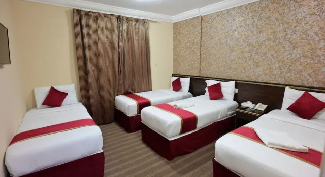 Четырёхместный номер Standard Wifaq Alnuzhah Hotel