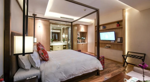 Water Hotel Pingyao