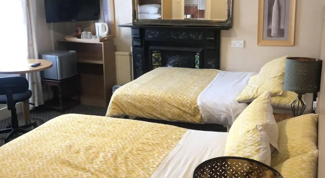 Roseville Lodge B&B, Rezervați Bed and Breakfast Drogheda 