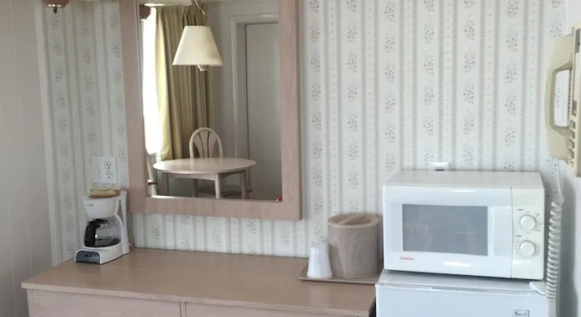 Четырёхместный номер Standard Fish Tales Boardwalk Inn