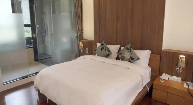 Четырёхместный номер Standard c 1 комнатой Peace Area Hot Spring Hotel