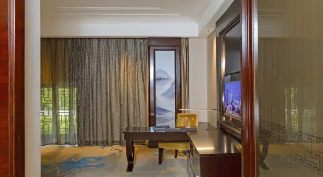 Люкс Business Ganzhou Dingfeng Qianlong Garden Hotel