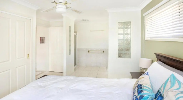 Michael Street 39, Golden Beach